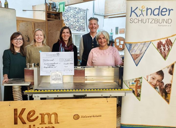 Vom Brennholz zum Herzensprojekt:  3.000 Euro für den guten Zweck