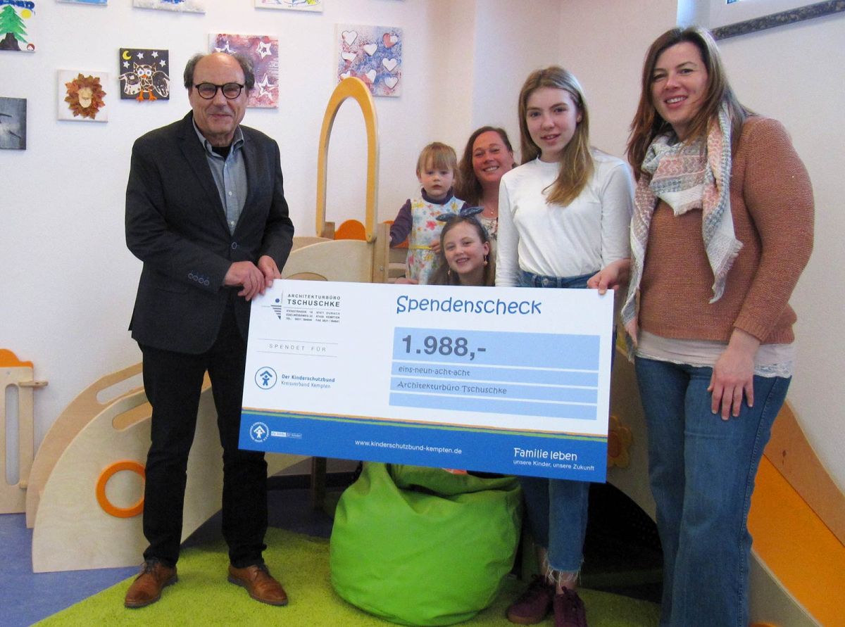 Freude über die großzügige Spende