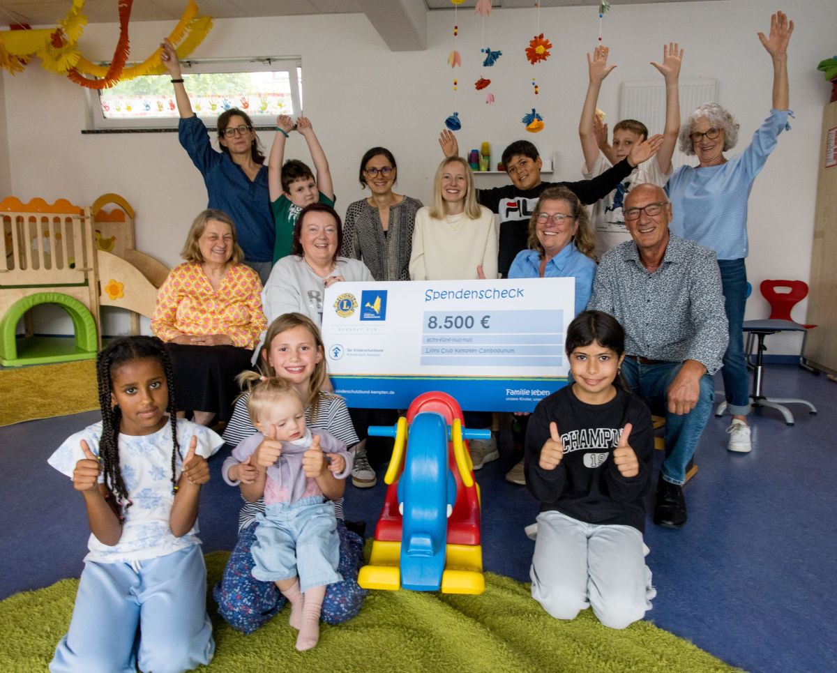 Lions spenden 8500 Euro